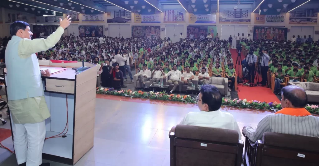 MP CM Dr. Mohan Yadav interaction with allen students